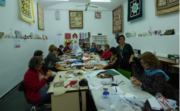 El taller de artesanías textiles organiza el V Encuentro de Patchwork