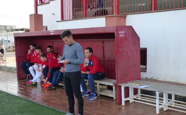 El CD Castuera destituye al entrenador Felipe Gallego