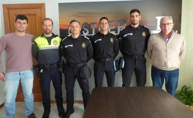 Los tres nuevos agentes de la Policía Local de Castuera comienzan sus meses de prácticas