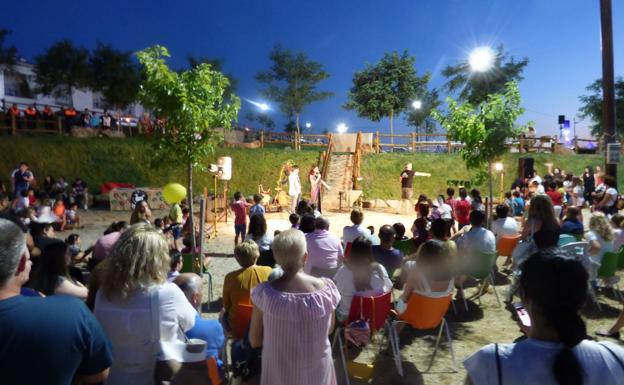 Castuera inaugura su primer parque saludable