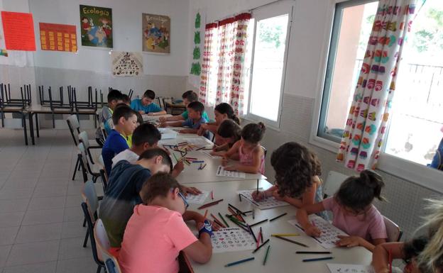 El espacio educativo saludable cuenta con la participación de 20 menores de la localidad
