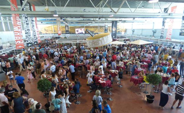 El Ayuntamiento contratará a 33 personas para la 34ª edición el Salón Ovino