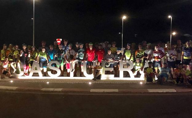 La ruta ciclista nocturna 'Perseidas 19' repite éxito de participación