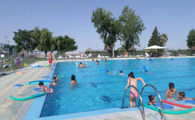Abierto el plazo de inscripción para los cursos de natación y las actividades acuáticas en la piscina municipal