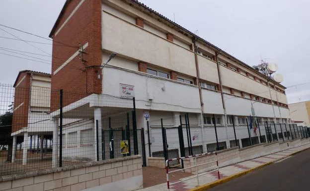 La Diputación de Badajoz instalará calderas de biomasa en los colegios de la localidad
