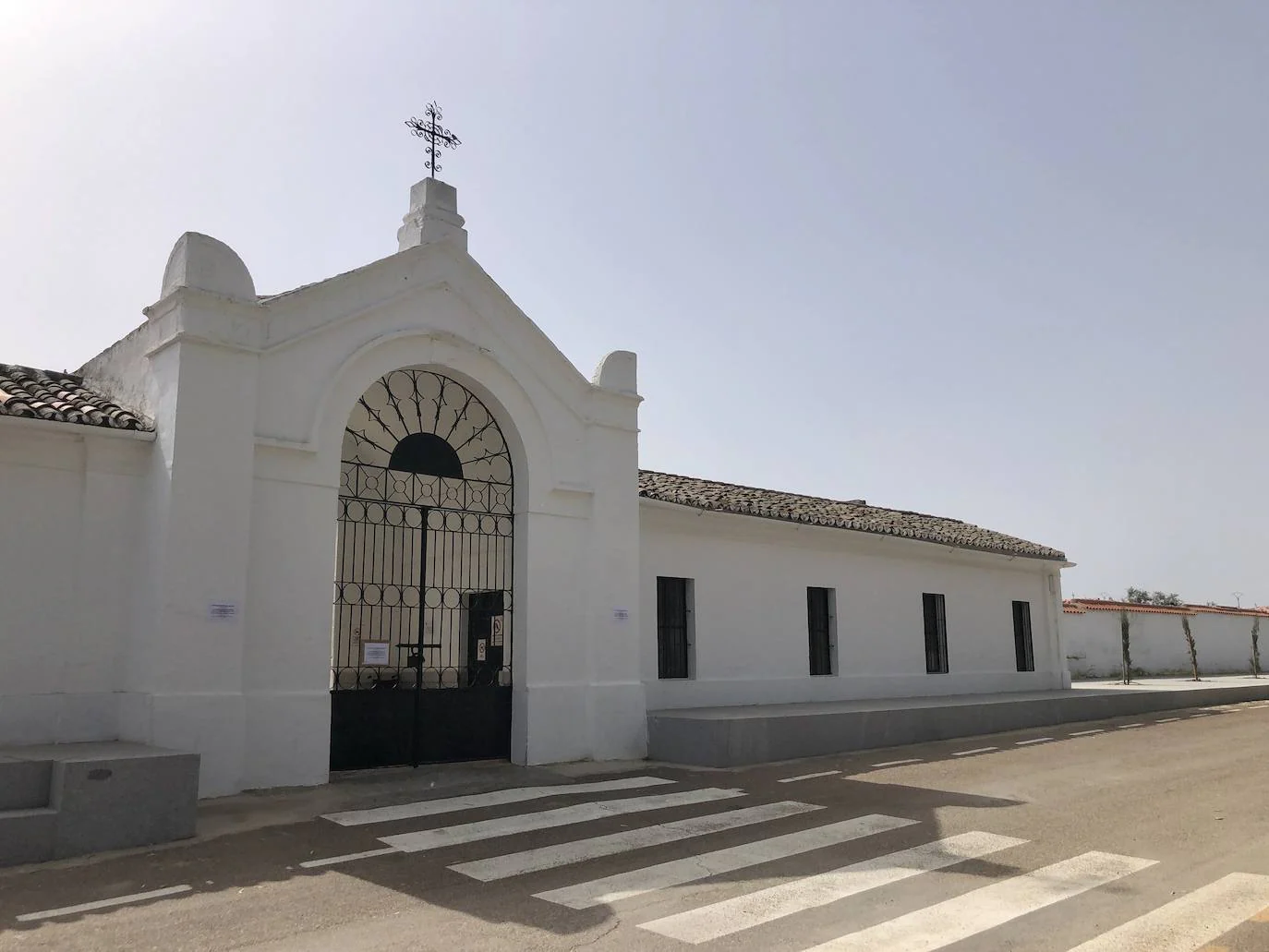 El Cementerio Municipal de Castuera cambia a su horario de verano
