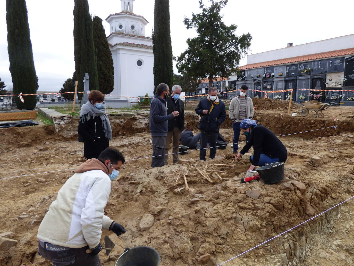 El Ayuntamiento reanuda las obras de construcción de nuevos nichos en el cementerio