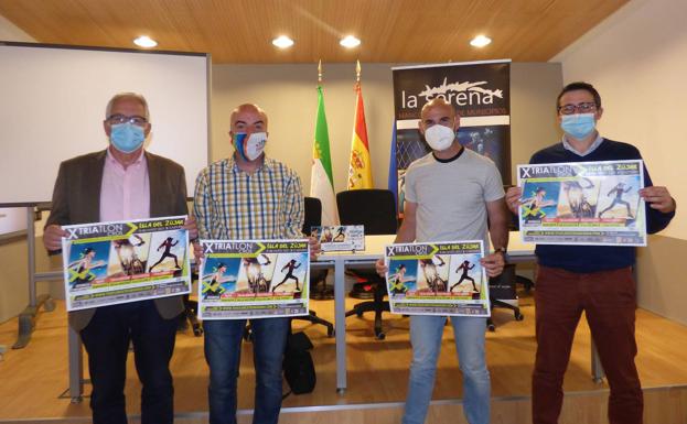 Presentado el 'X Triatlón Cross en la Isla del Zújar. Campeonato de Extremadura'