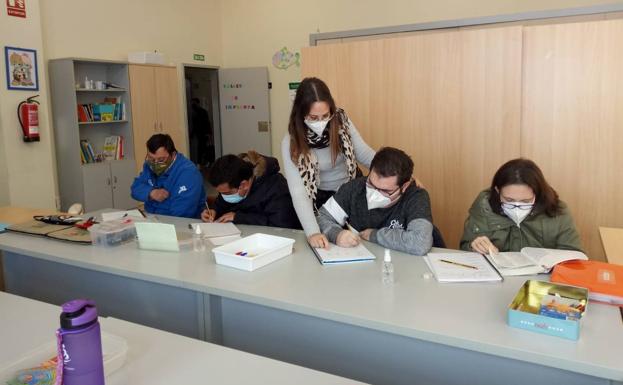 Adiser-Horizontes finaliza el programa de 'Aprendizaje a lo Largo de la Vida'