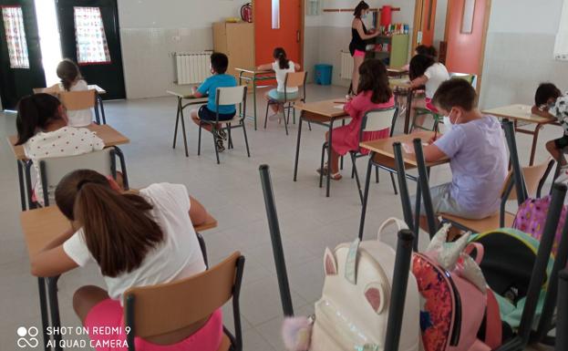 23 menores de la localidad participan en el programa estival «espacio educativo saludable»