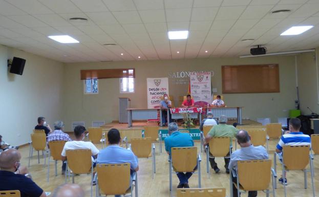 Antonio Holguín seguirá al frente del CD Castuera los próximos cuatro años