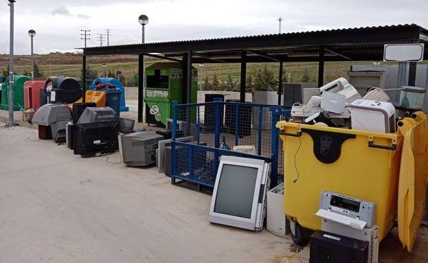 El punto limpio abrirá de lunes a viernes alternando semanalmente el horario de mañana y tarde