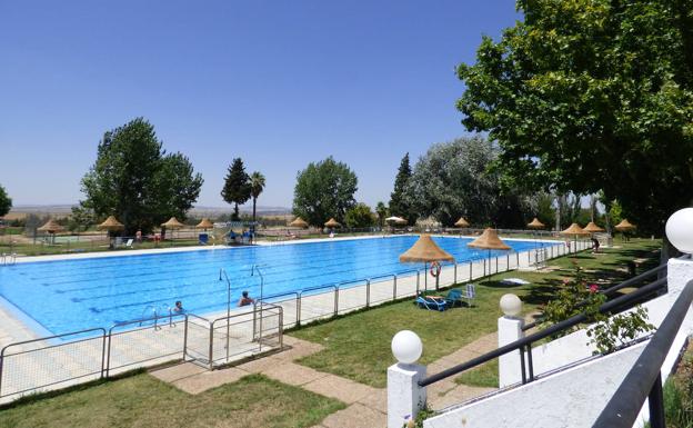 La piscina municipal cierra la temporada de baño con 14.725 usuarios