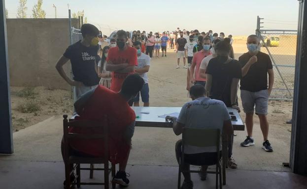 Continúa la vacunación de niños y jóvenes de 12 a 20 años