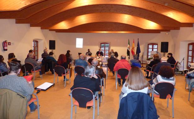 Castuera acogió un seminario sobre los testimonios escritos de los represaliados del franquismo