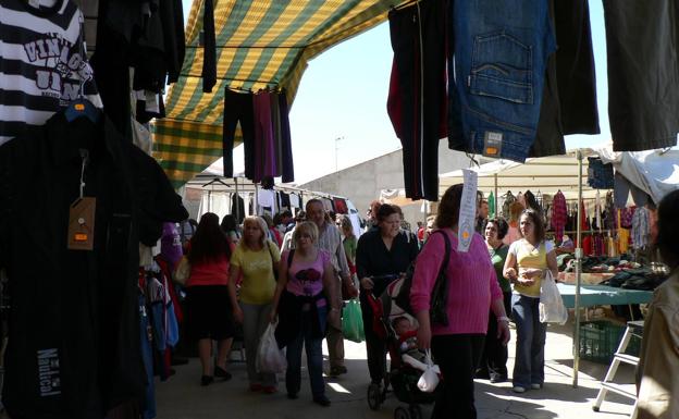 El mercadillo semanal se celebrará mañana miércoles 5 de enero