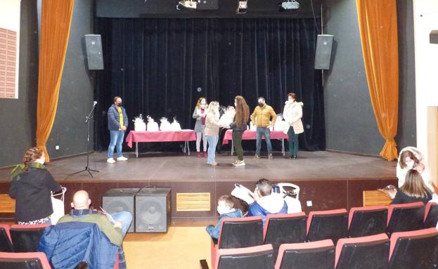 El Ayuntamiento da la bienvenida a las niñas y niños nacidos en el pasado año 2021