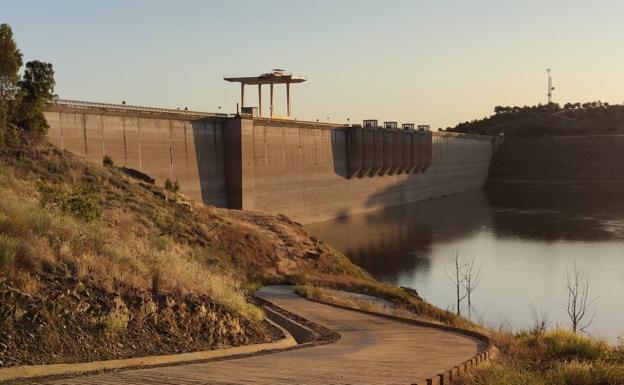 Los embalses de La Serena y Zújar tienen un 11,44% menos de agua que el año pasado