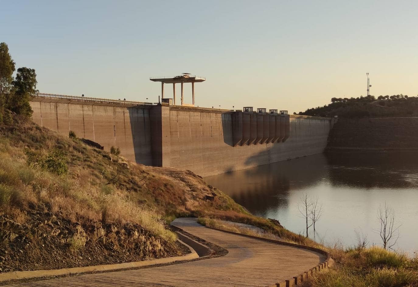 Los embalses de La Serena y Zújar tienen un 11,44% menos de agua que el año pasado