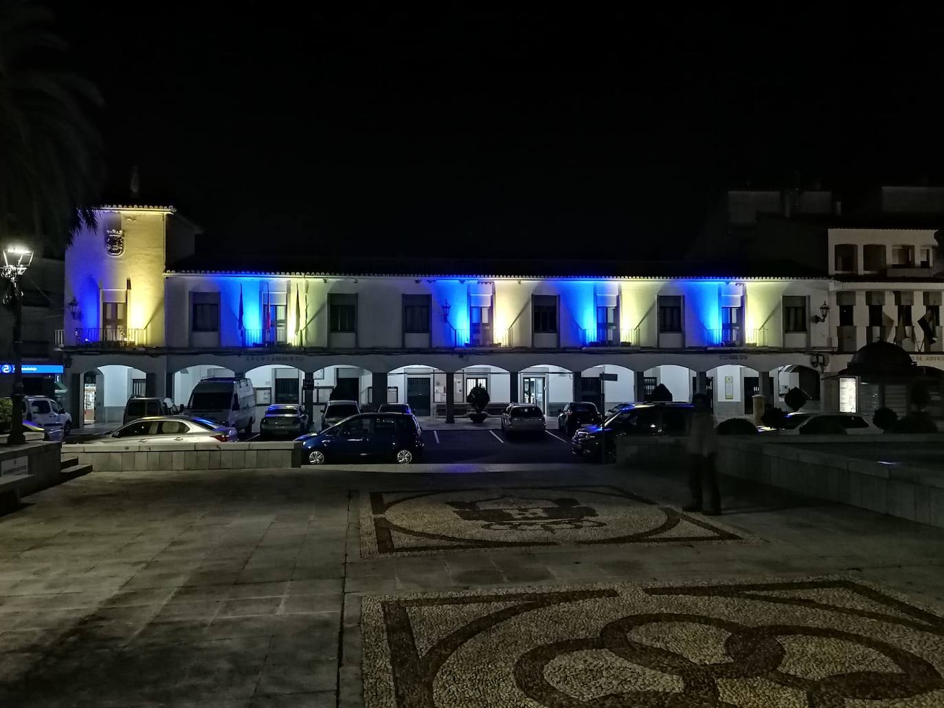 El Ayuntamiento se ilumina con los colores de Ucrania