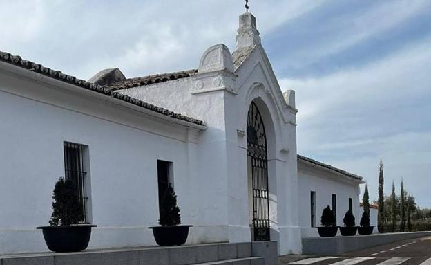 El Cementerio Municipal de Castuera cambia al horario de verano