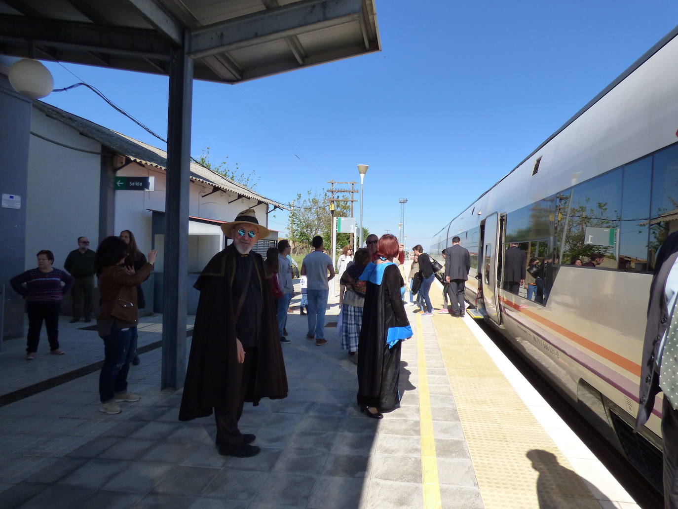 Renfe ofrece más 2.500 plazas para viajar entre Badajoz y Castuera el sábado 9 de abril con motivo del 'Día del Queso'