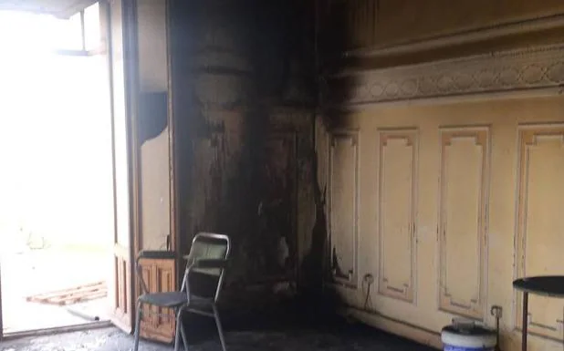 Sofocan un conato de incendio en el Palacio de los Condes de Casa Ayala
