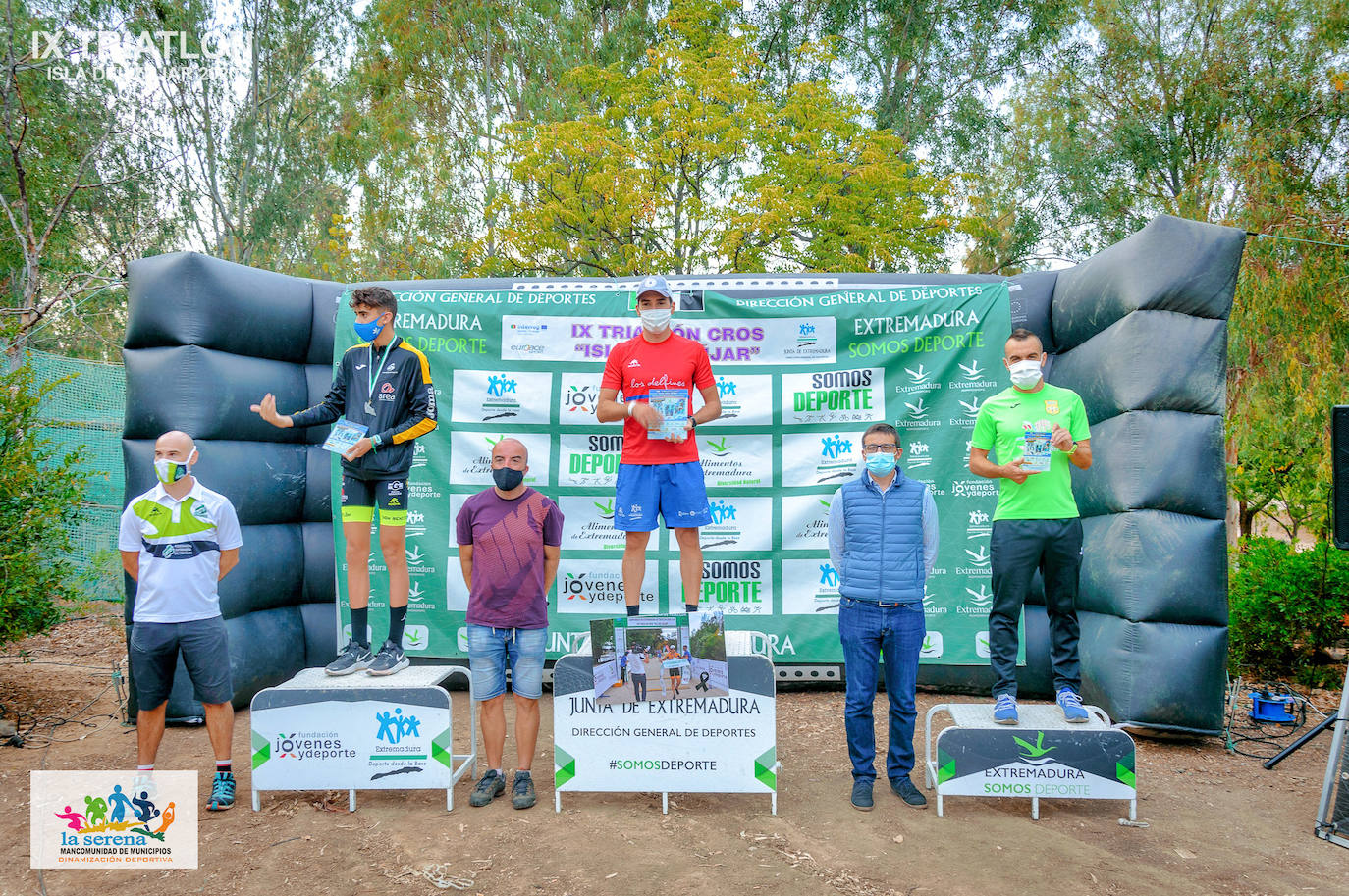 Éxito deportivo y de organización en el Campeonato de Extremadura de Triatlón Cros celebrado en la Isla del Zújar