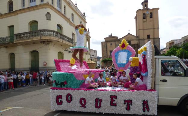 'Coqueta' gana el concurso de carrozas de la romería de San Isidro,