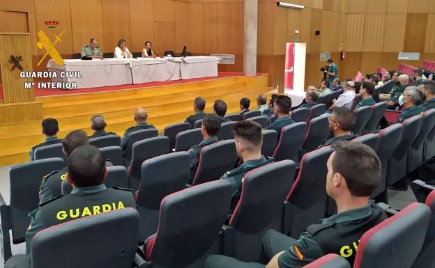La Guardia Civil forma en espectáculos taurinos a 43 agentes que ejercerán funciones de Delegados Gubernativos en Extremadura