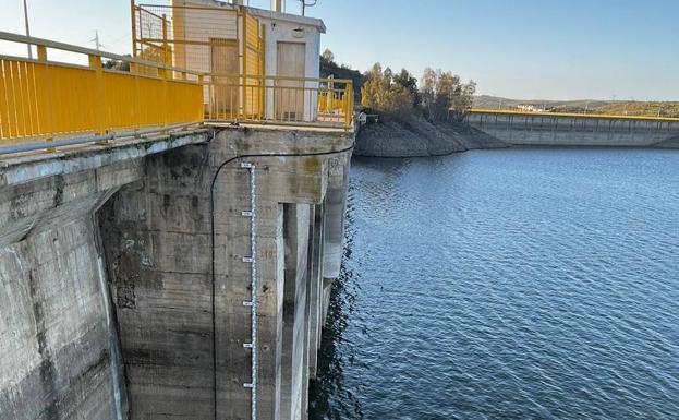 Los embalses de La Serena y Zújar bajan 12 hectómetros cúbicos respecto a la medición de hace 7 días