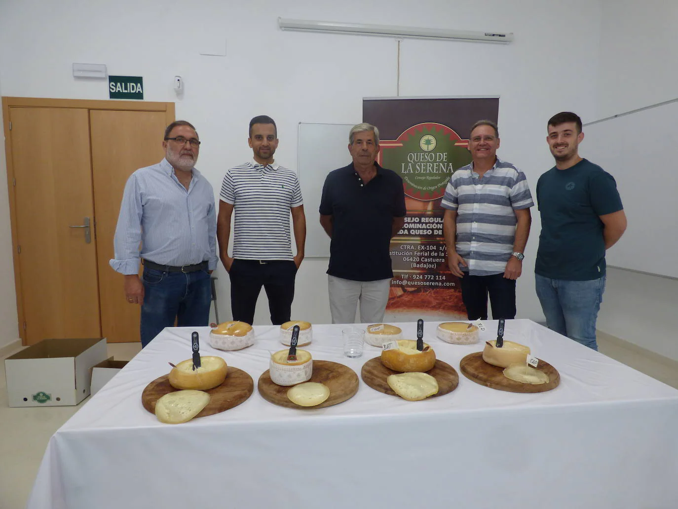 Un queso de la marca 'Oro Noble' de la Cooperativa Ganadera de Castuera gana la XXVII cata-concurso de la mejor torta de La Serena 2022