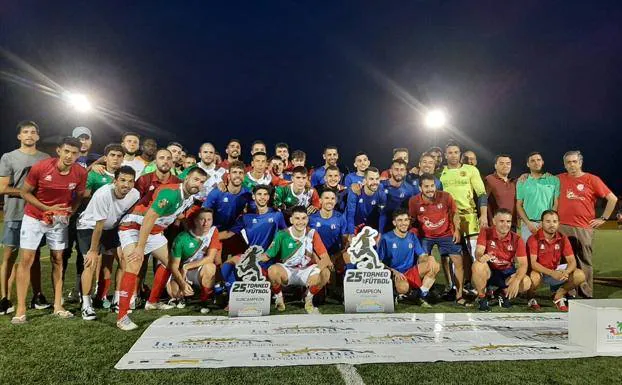 El CD Quintana se proclama campeón del XXV Trofeo de Fútbol Mancomunidad de La Serena