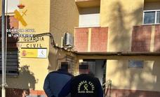 La Guardia Civil detiene e investiga a cuatro personas por el robo de 148.000 euros y joyas en una vivienda de Castuera