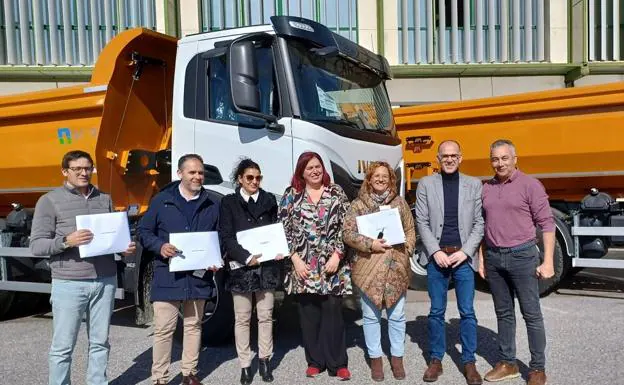 La Mancomunidad de La Serena amplía su parque de maquinarias con un nuevo camión tipo volquete cedido por la Junta de Extremadura