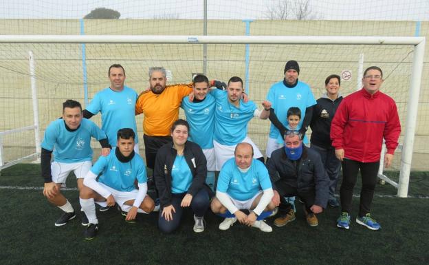 El fútbol 7 recauda 240 kilos para Cáritas