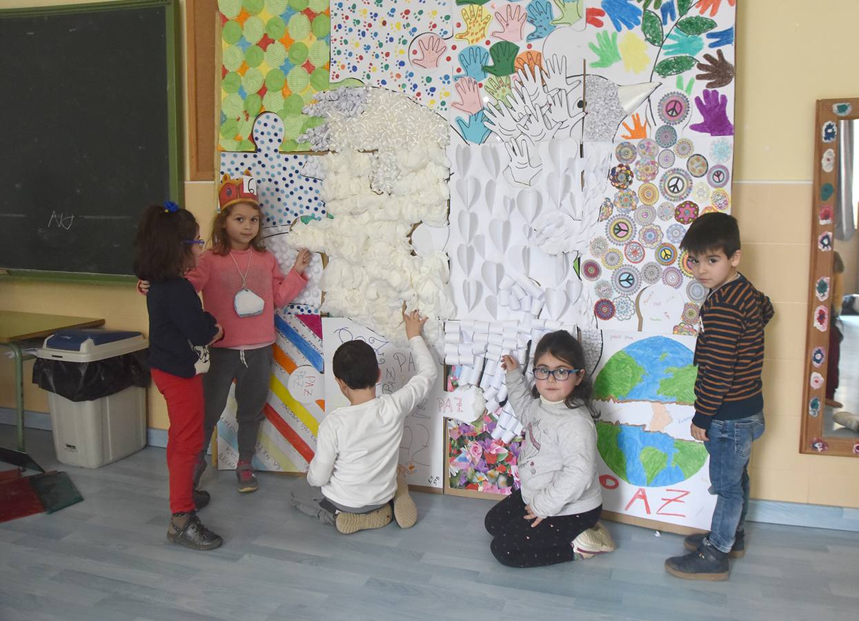Los centros educativos de Coria celebran el Día de la Paz
