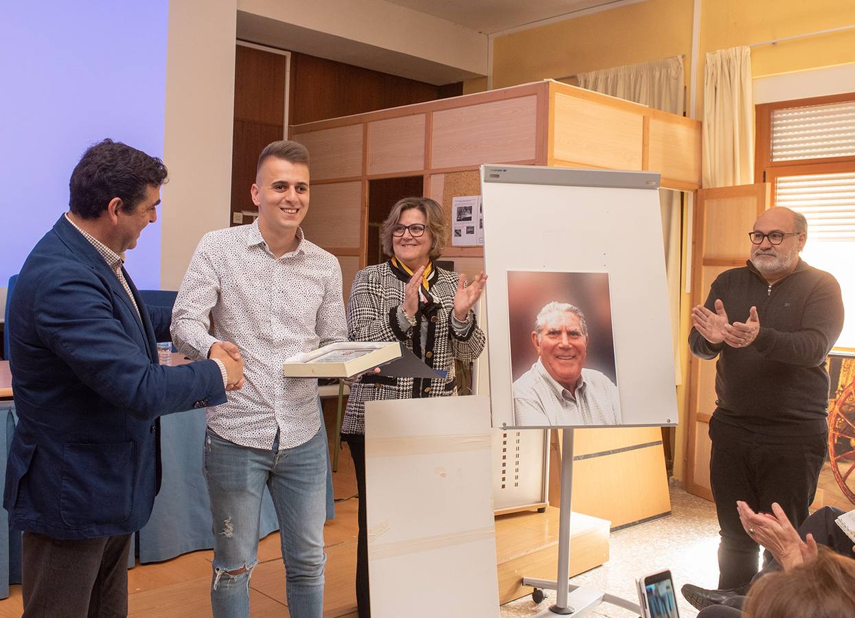 El alumno de automoción del IES Alagón, Aníbal Nieto premio Martín Blanco