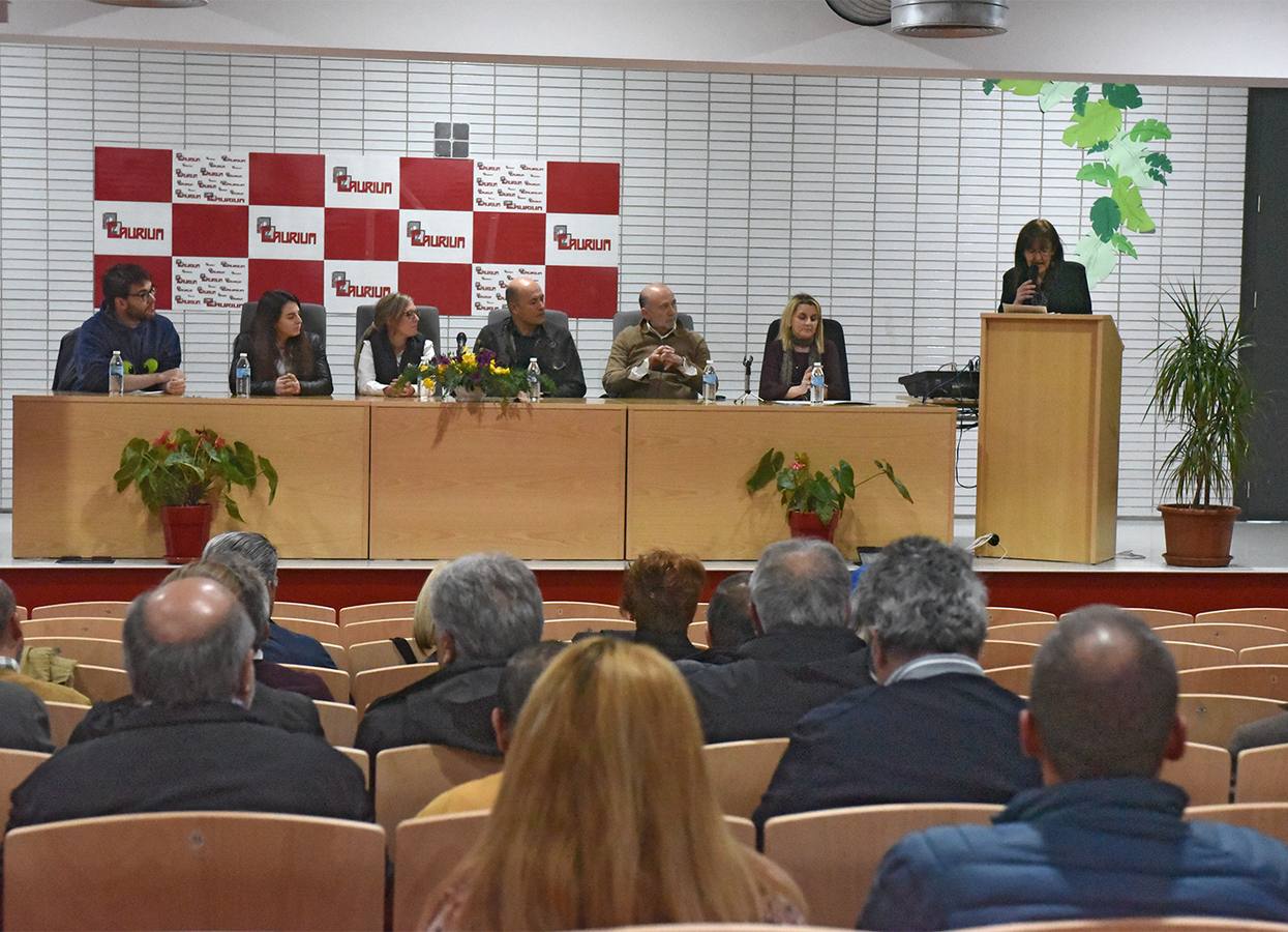 Primer encuentro de empresarios y colaboradores de formación de centros de trabajo en el IES Caurium