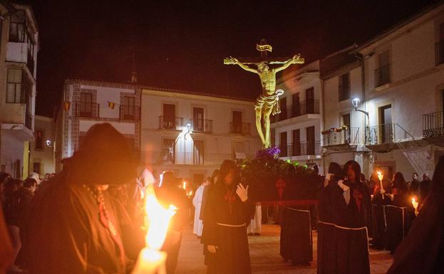 Esta noche a las once saldrá en Coria de Santiago Apóstol la procesión del Cristo de los Afligidos