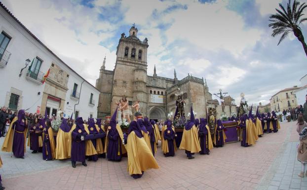 A las 7.30 de la tarde sale de la Catedral la Pasión del Señor