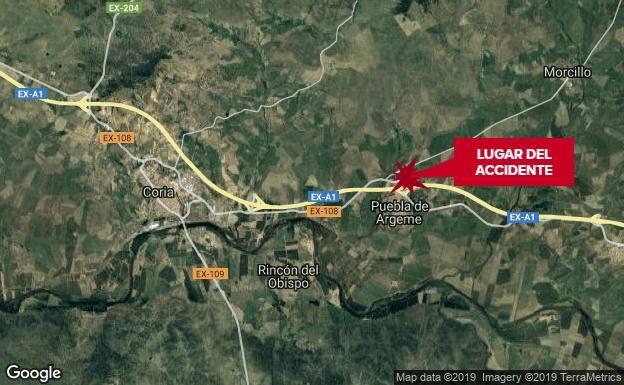 Herido con policontusiones tras el vuelco de un tractor en una finca de Puebla de Argeme