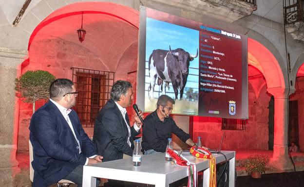 Presentado el programa taurino y cultural de las Fiestas de San Juan