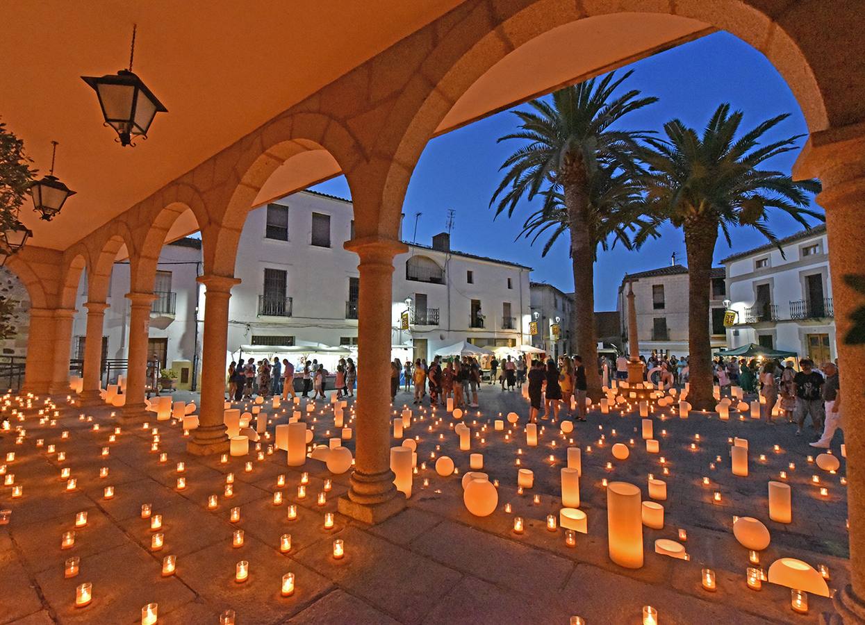 Coria te invita a vivir una noche mágica con el Mercado de las Velas