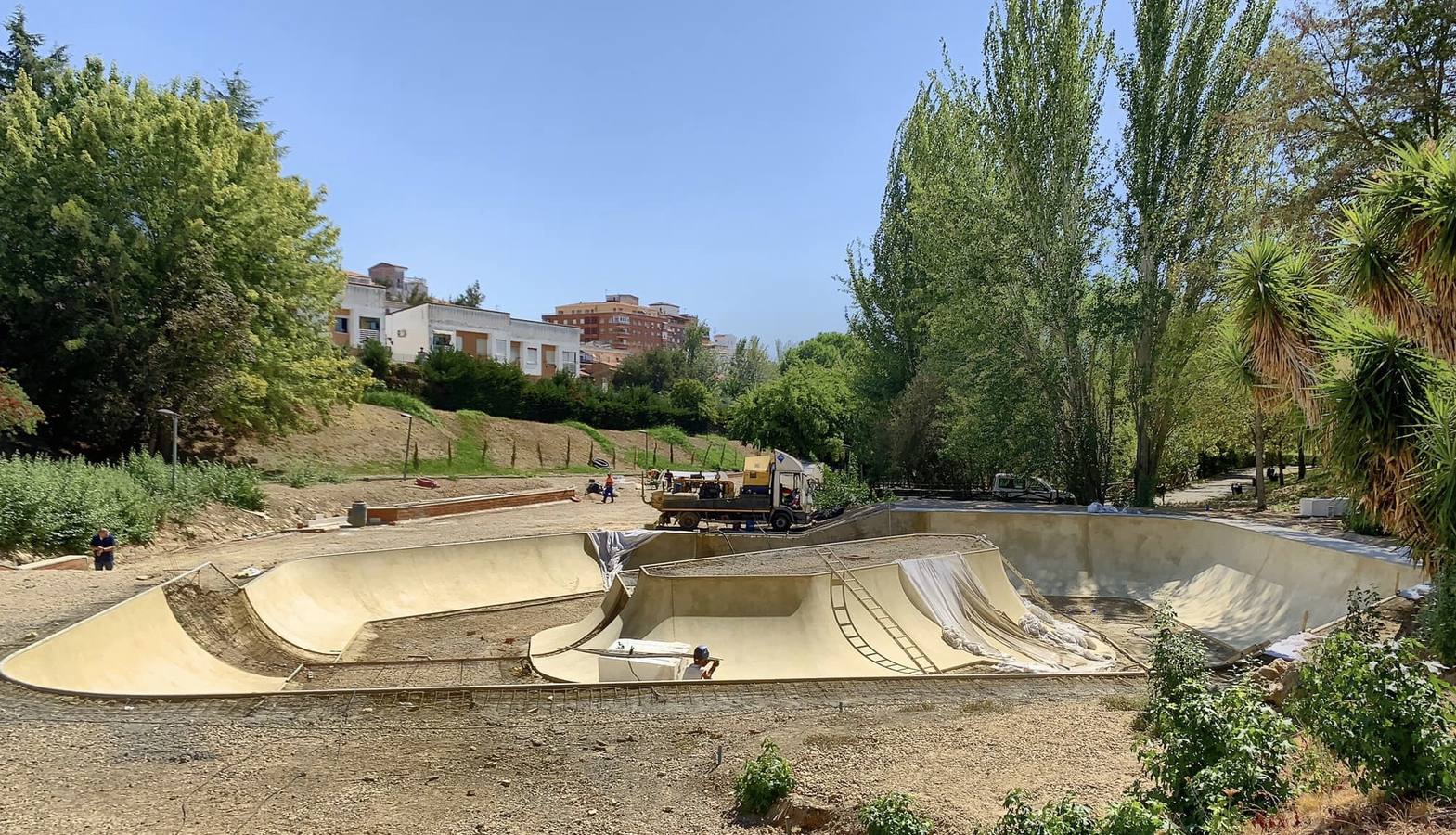 El alcalde prevé que el parque de patinaje estará terminado en mes y medio