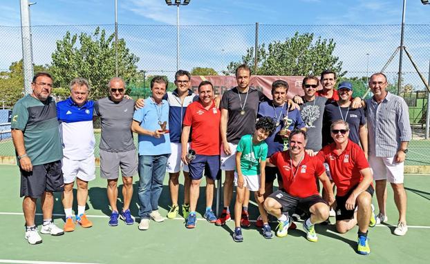 El Club de Tenis Cauria campeón de Extremadura de Tenis Veteranos por Equipos