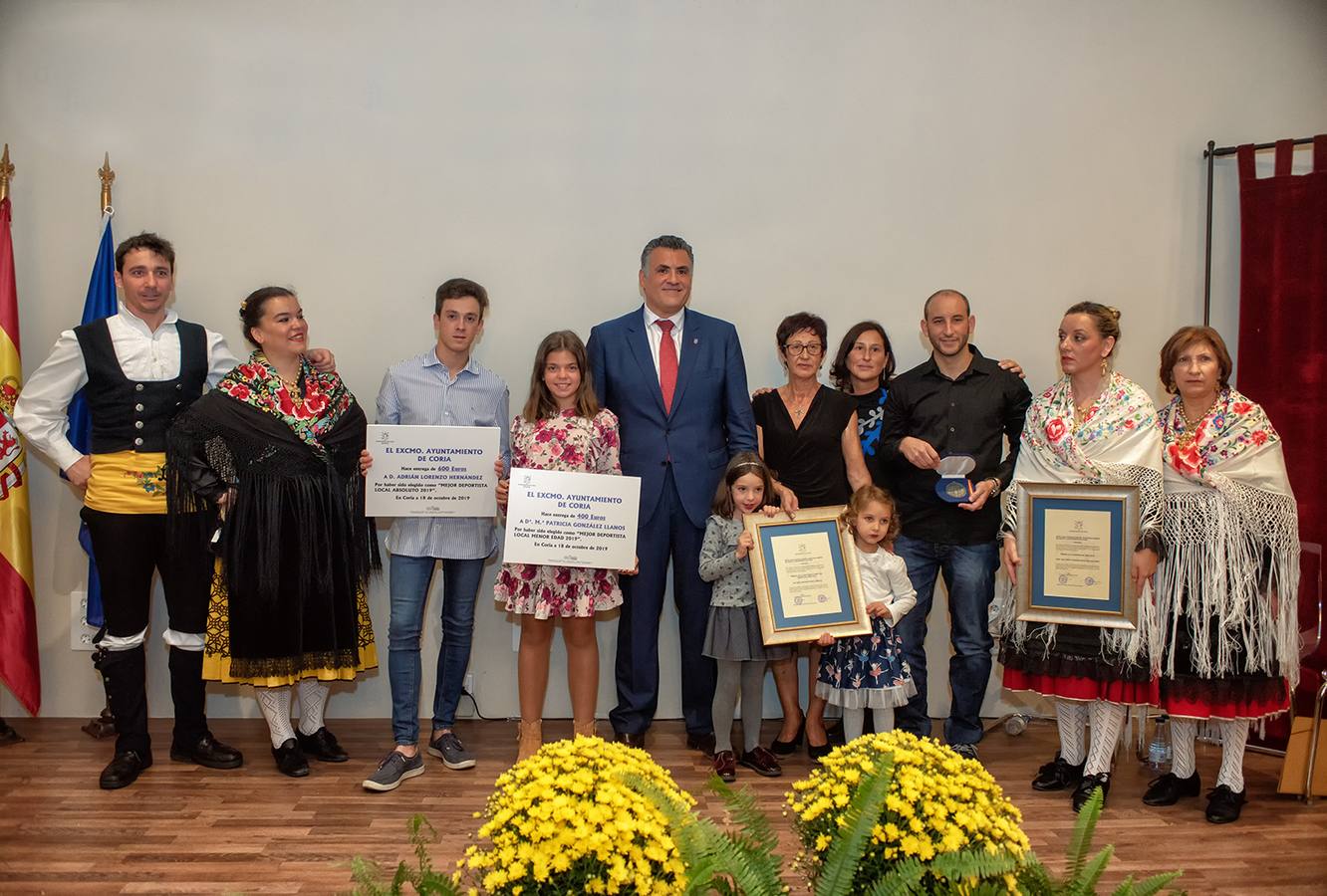 La ciudad homenajeó en el día de su santo patrón a sus ciudadanos ilustres