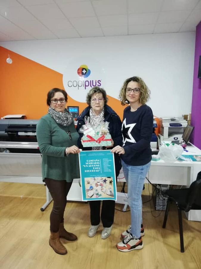 'Un adorno para recordar' campaña solidaria de AFA Coria