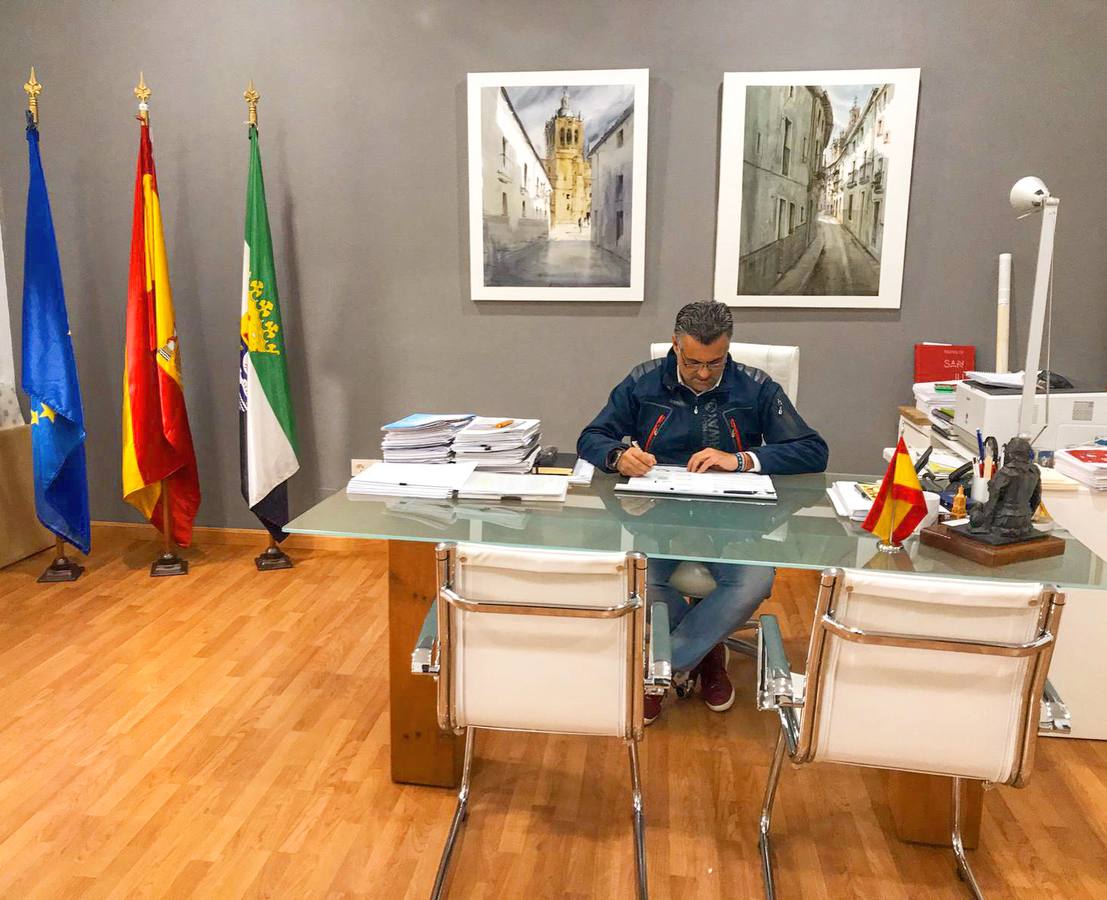 El dinero de las fiestas canceladas en Coria, para empresas y autónomos