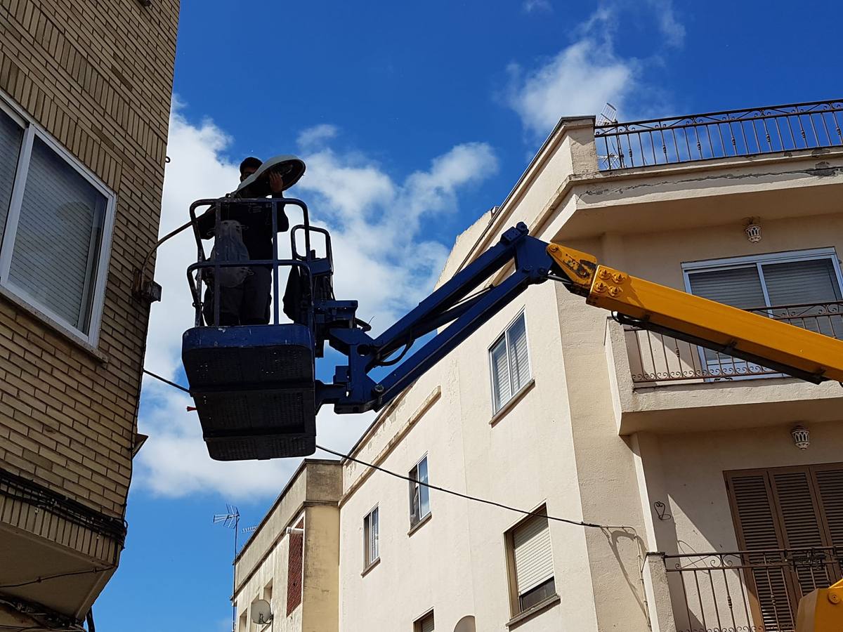 Comienzan los trabajos del cambio de 300 luminarias a led en la ciudad